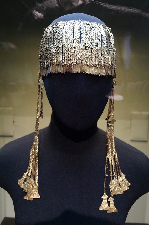 The large gold diadem, Pushkin State Museum of Fine Arts, Moscow.