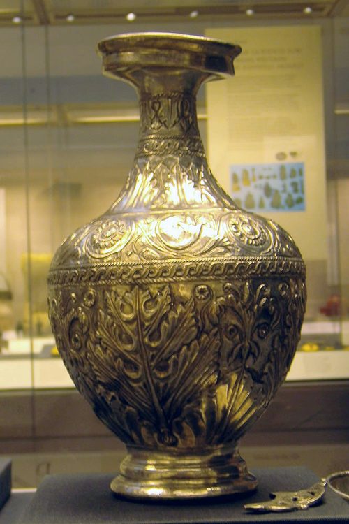 Silver jug decorated with acanthus foliage, British Museum.