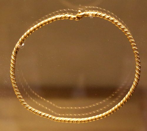 Twisted gold bar torc from the hoard. National Museum of Ireland.