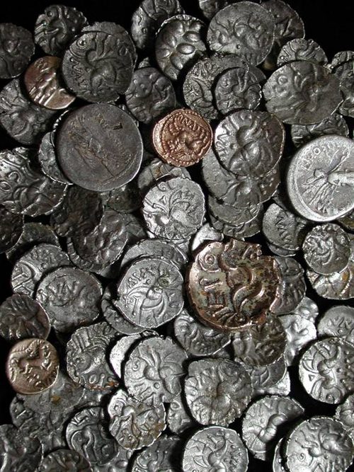 Silver and gold Iron Age coins from the Hallaton Treasure.