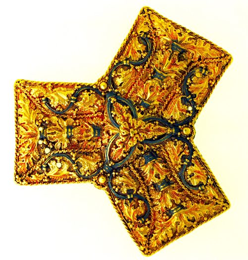 The Frankish gold trefoil mount, reused as a brooch. Museum of Cultural History, Oslo.