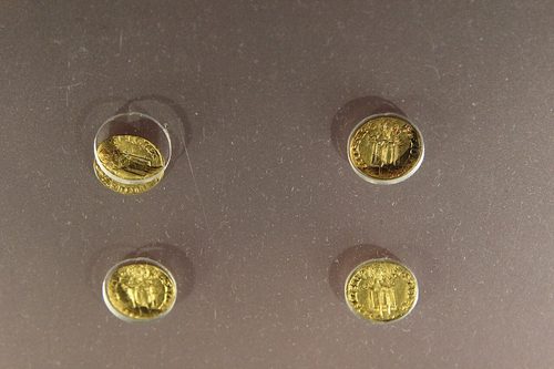 Gold florins from the Środa Treasure, Regional Museum, Środa Śląska.