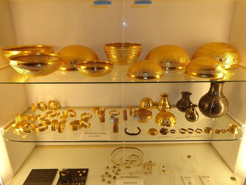 The treasure on display in 2014, before the theft.